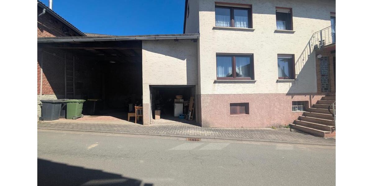 Einfamilienhaus Battenberg (Eder) - 5 Zimmer, 200 m&sup2;, 120.000&euro; | Angebot:26221855