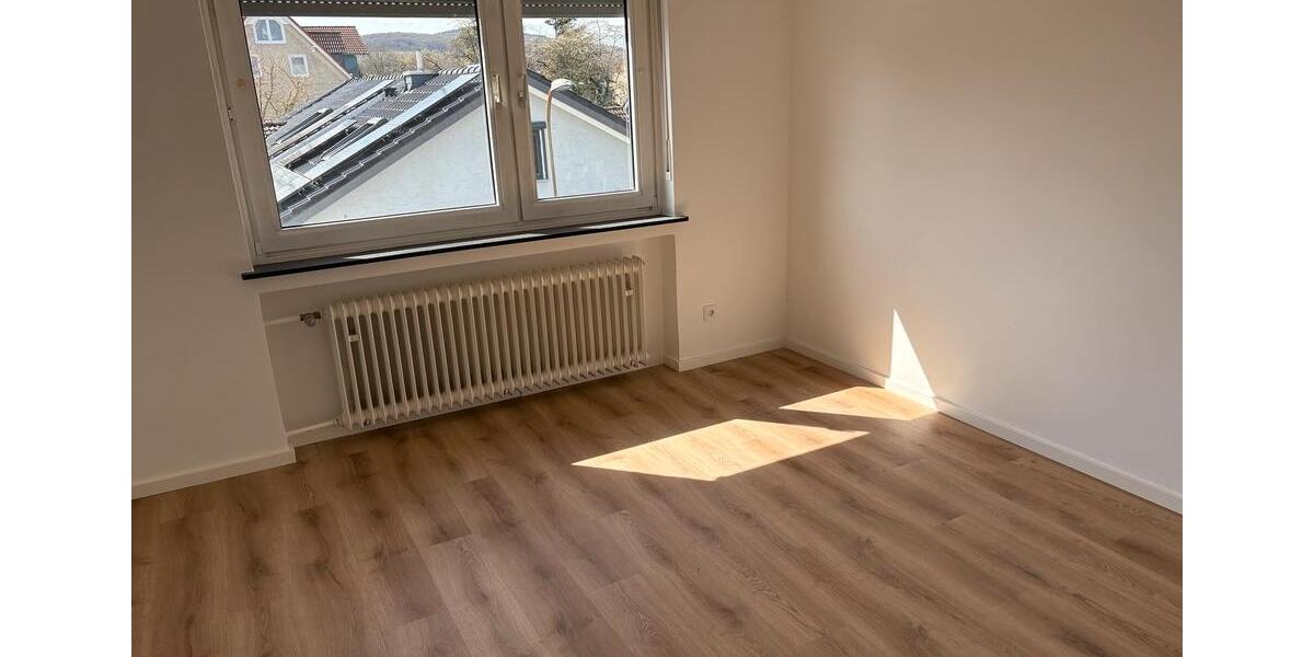 Etagenwohnung Lahntal - 3 Zimmer, 90 m&sup2;, 980&euro; | Angebot:26047264