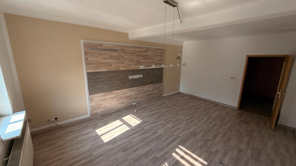 Etagenwohnung Wetter (Hessen) - 2 Zimmer, 78 m&sup2;, 467&euro; | Angebot:25757392