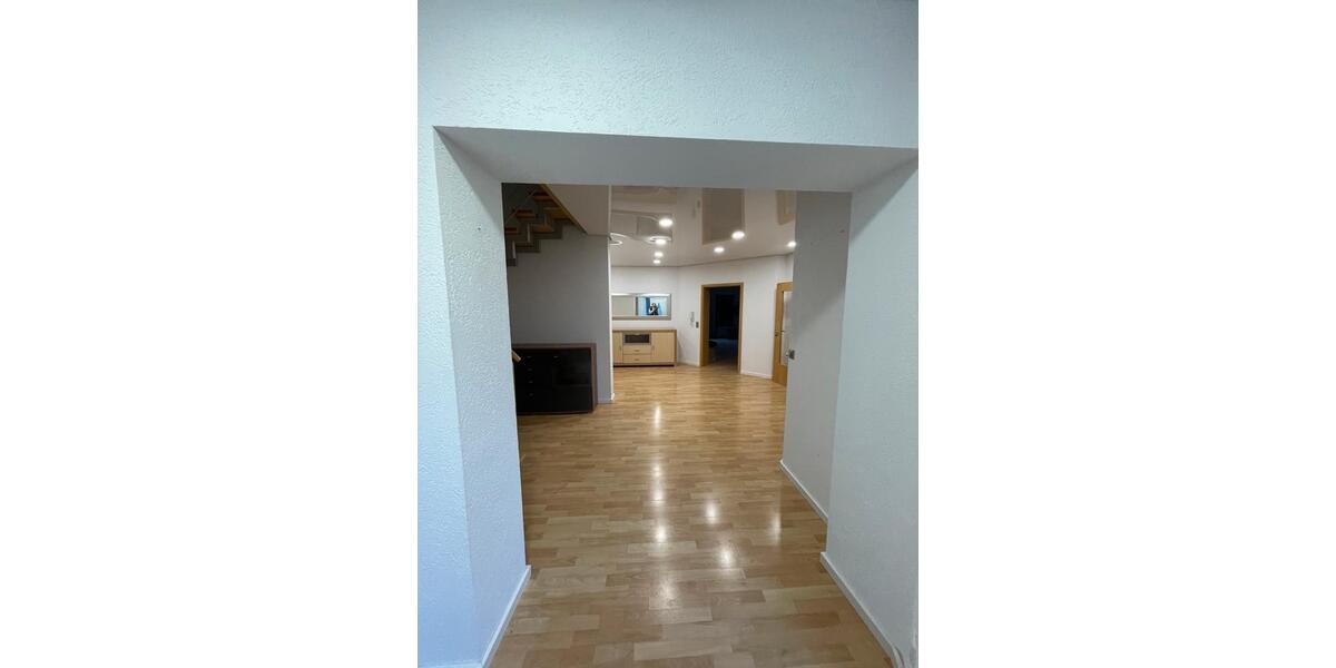 Bungalow Frankenberg (Eder) - 5 Zimmer, 200 m&sup2;, 450.000&euro; | Angebot:25872903