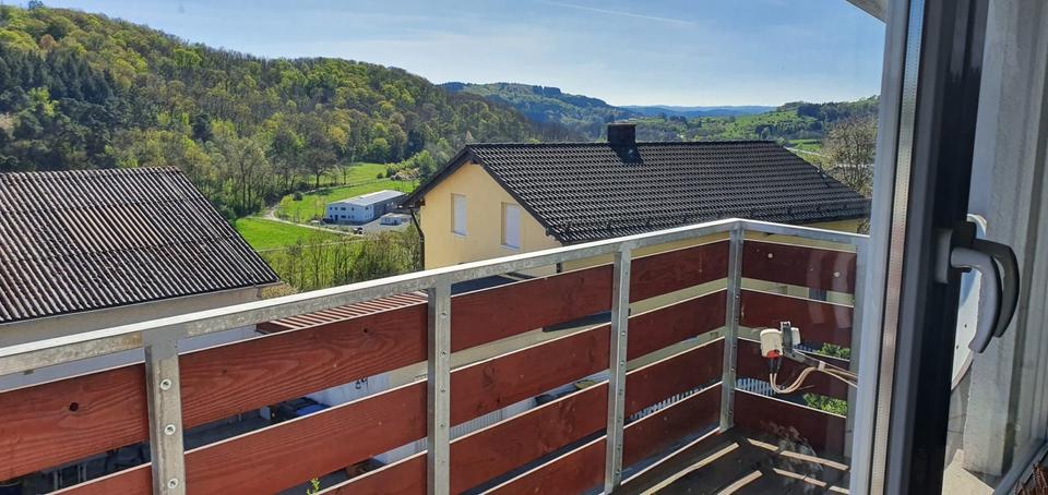 Einfamilienhaus Bischoffen - 6 Zimmer, 139 m&sup2;, 229.000&euro; | Angebot:27054041