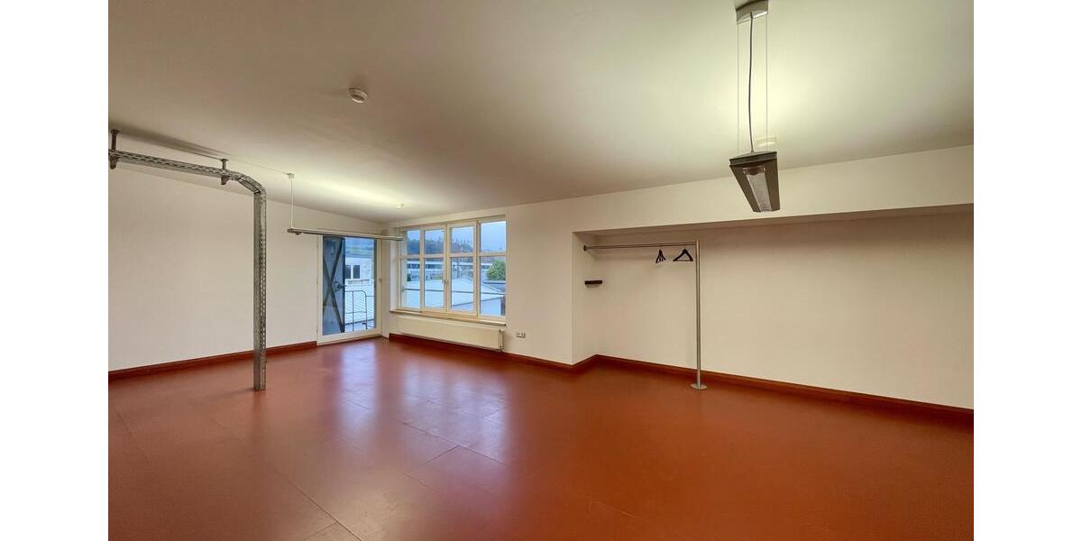 Gewerbeobjekt Frankenberg (Eder) - 2.750&euro; | Angebot:18001884