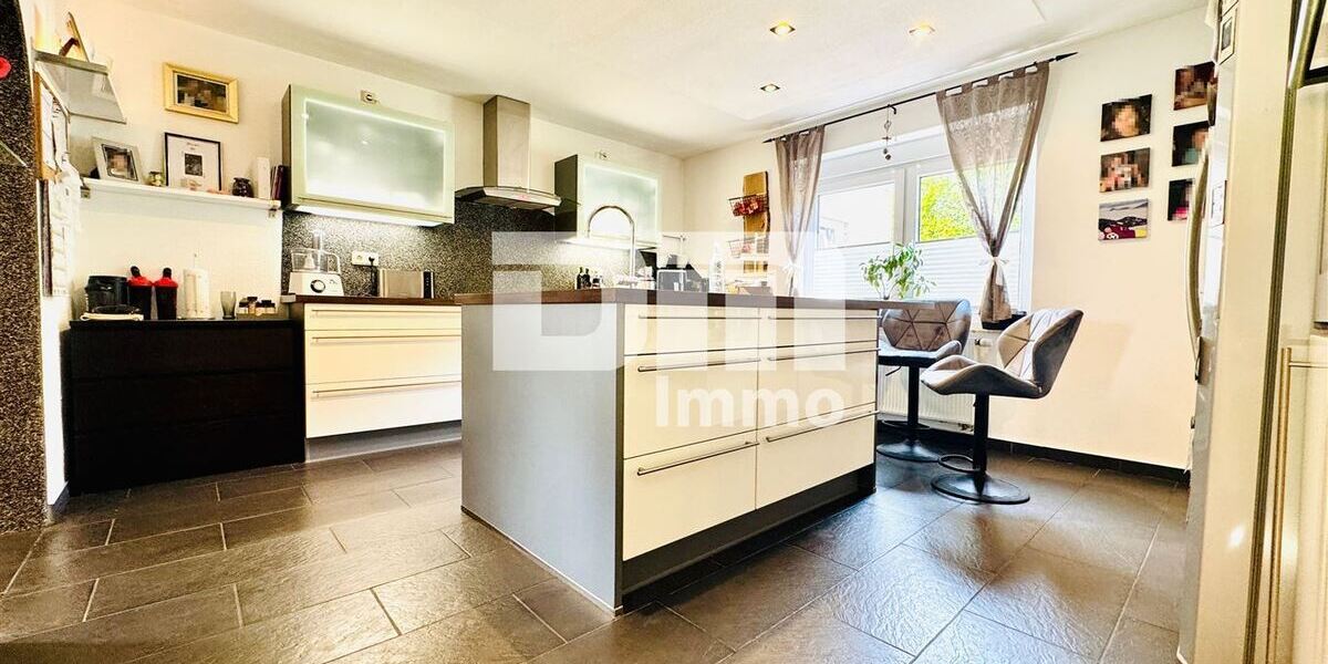 Großzügiges Ein- bis Zweifamilienhaus mit Terrasse und großem Garten - Einfamilienhaus Allendorf (Eder) | Angebot:27298317