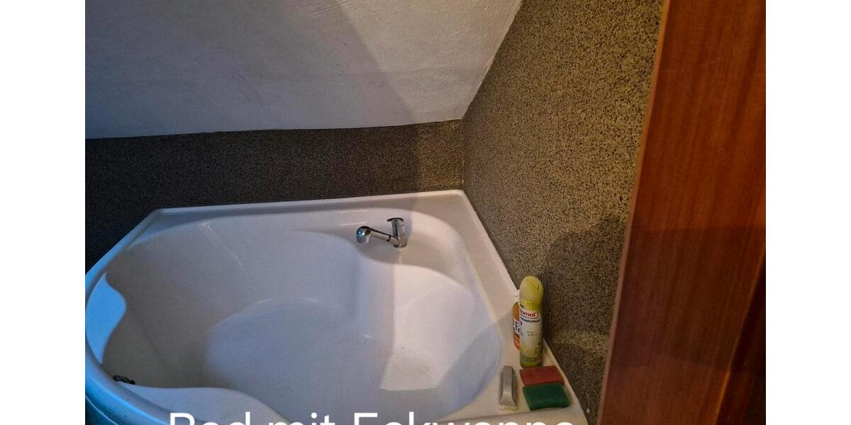 Dachgeschoßwohnung Kirchhain - 3 Zimmer, 80 m&sup2;, 500&euro; | Angebot:24432223