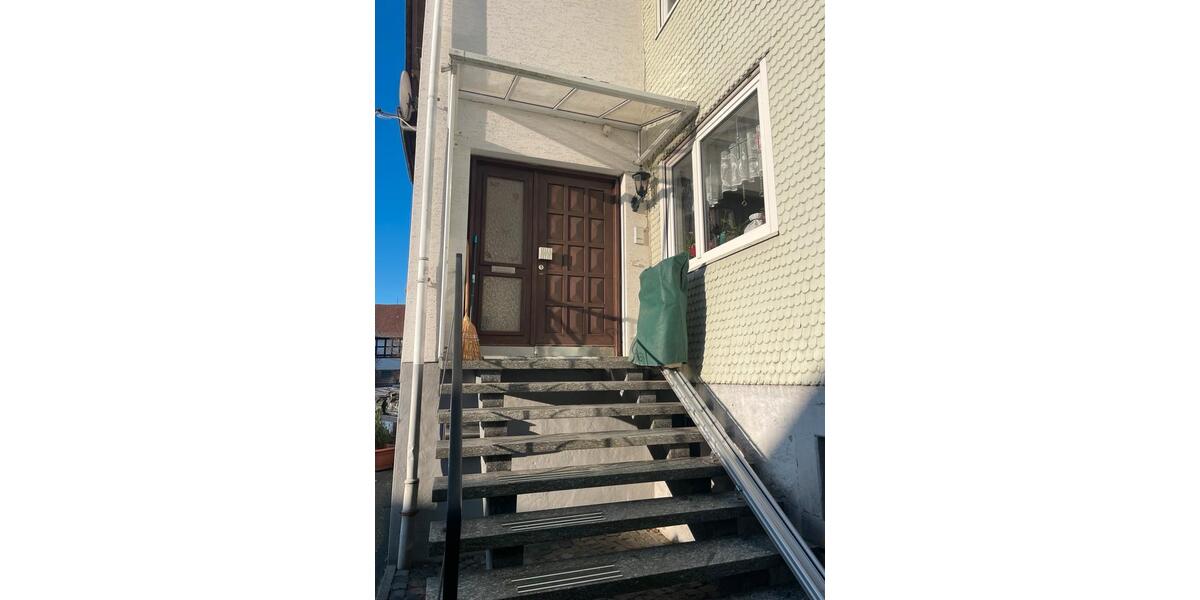 Etagenwohnung Antrifttal - 6 Zimmer, 146 m&sup2;, 800&euro; | Angebot:25885743