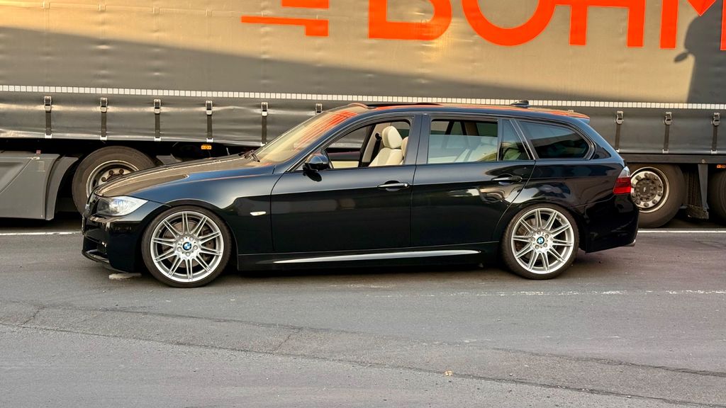 BMW 330 220.000 km 19.500 &euro; Homberg/Ohm 35315