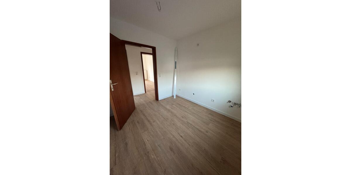 Etagenwohnung Stadtallendorf - 4 Zimmer, 70 m&sup2;, 1.150&euro; | Angebot:25933543