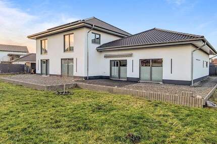 Haus Frankenberg (Eder) Frankenberg - 8 Zimmer, 268 m&sup2;, 818.000&euro; | Angebot:25663938