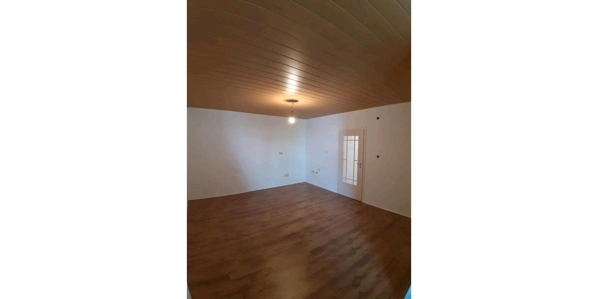 Etagenwohnung Rosenthal - 2 Zimmer, 99 m&sup2;, 650&euro; | Angebot:24525420