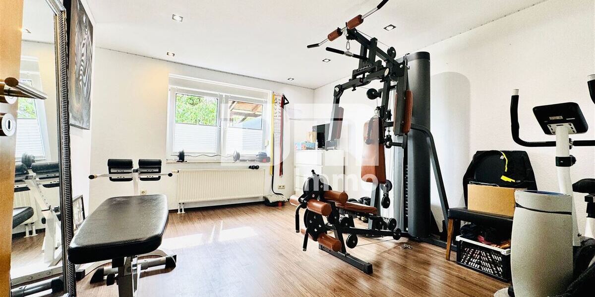 Großzügiges Ein- bis Zweifamilienhaus mit Terrasse und großem Garten - Einfamilienhaus Allendorf (Eder) | Angebot:27298317