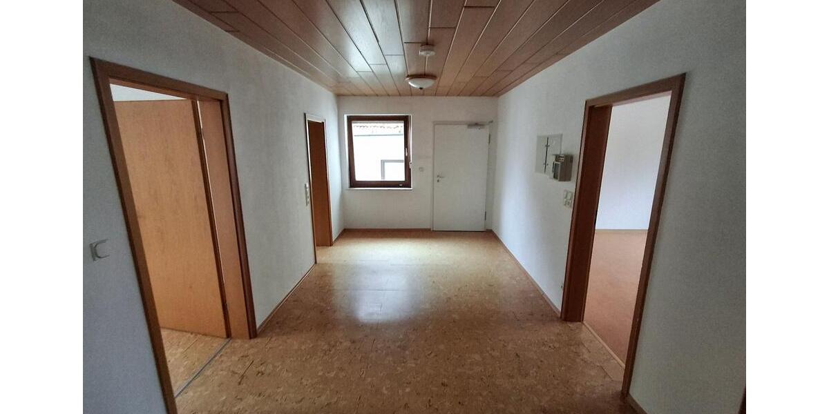 Etagenwohnung Gemünden (Wohra) - 4 Zimmer, 98 m&sup2;, 700&euro; | Angebot:22789563