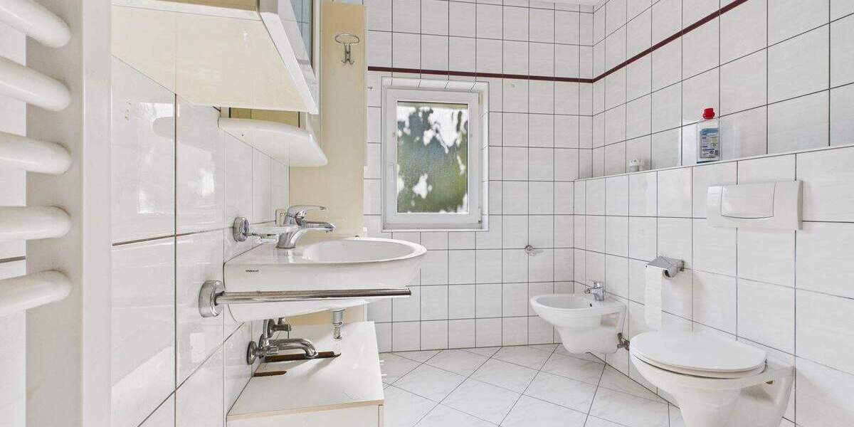 Mehrfamilienhaus, Wohnhaus Lahnau Dorlar - 1 Zimmer, 650.000&euro; | Angebot:25705323