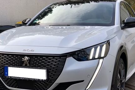 Peugeot 208 25.000 km 11.000 &euro; Gießen 35392