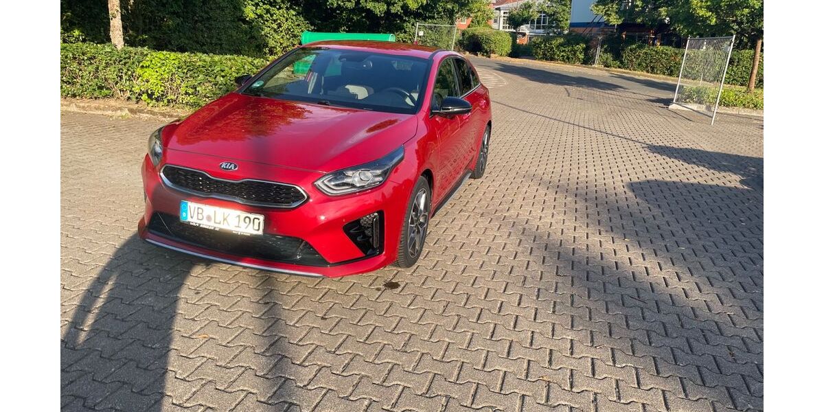 Kia pro ceed / ProCeed 90.000 km 17.500 &euro; Homberg Ohm 35315