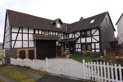 Haus Gemünden - 11 Zimmer, 338 m&sup2;, 345.000&euro; | Angebot:23848111