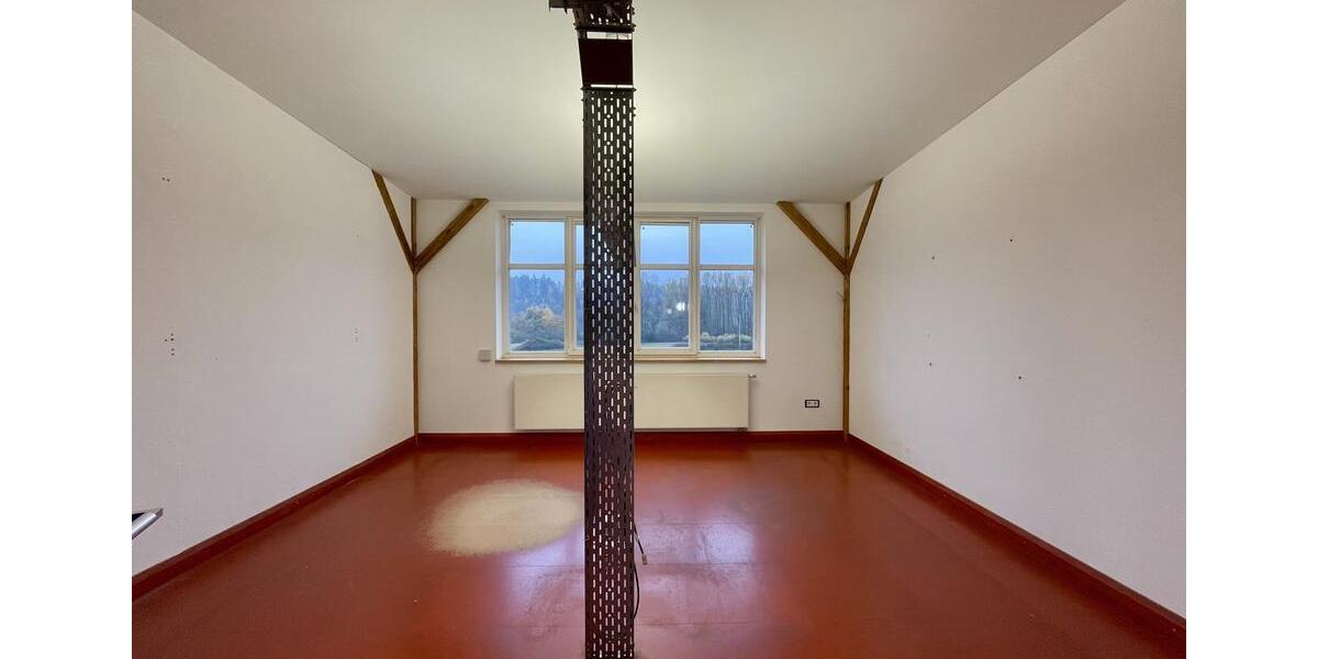 Gewerbeobjekt Frankenberg (Eder) - 2.750&euro; | Angebot:18001884