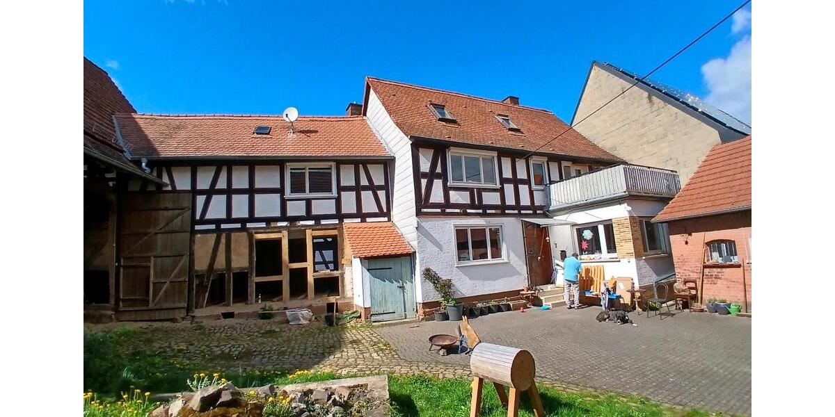 Einfamilienhaus Marburg Biegenviertel - 11 Zimmer, 180 m&sup2;, 430.000&euro; | Angebot:26679390
