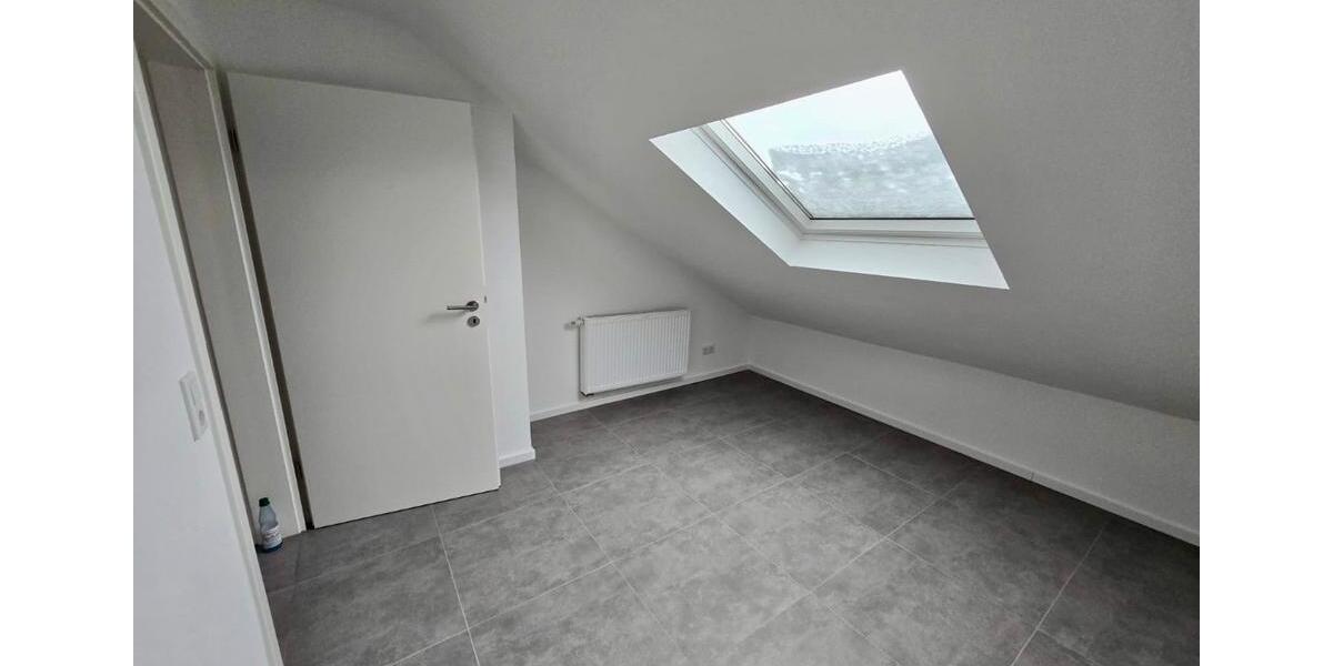 Dachgeschoßwohnung Allendorf (Eder) - 3 Zimmer, 89 m&sup2;, 850&euro; | Angebot:26356224