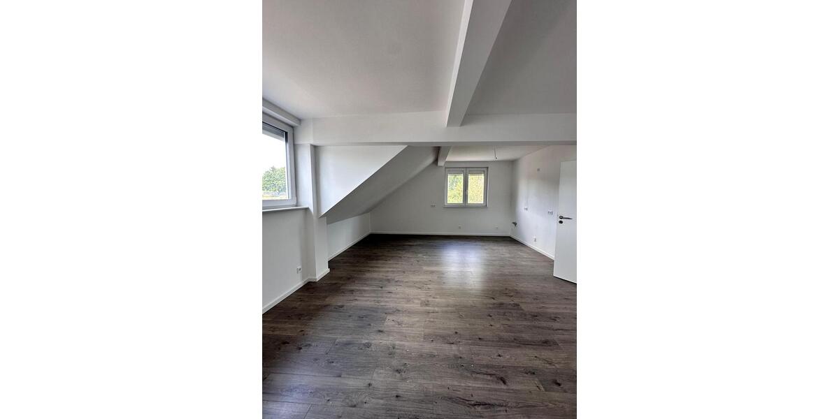Dachgeschoßwohnung Allendorf (Eder) - 3 Zimmer, 73 m&sup2;, 730&euro; | Angebot:26024524