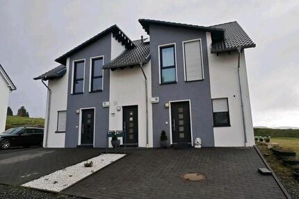 Haus Bad Laasphe - 4 Zimmer, 109 m&sup2;, 399.000&euro; | Angebot:26042637