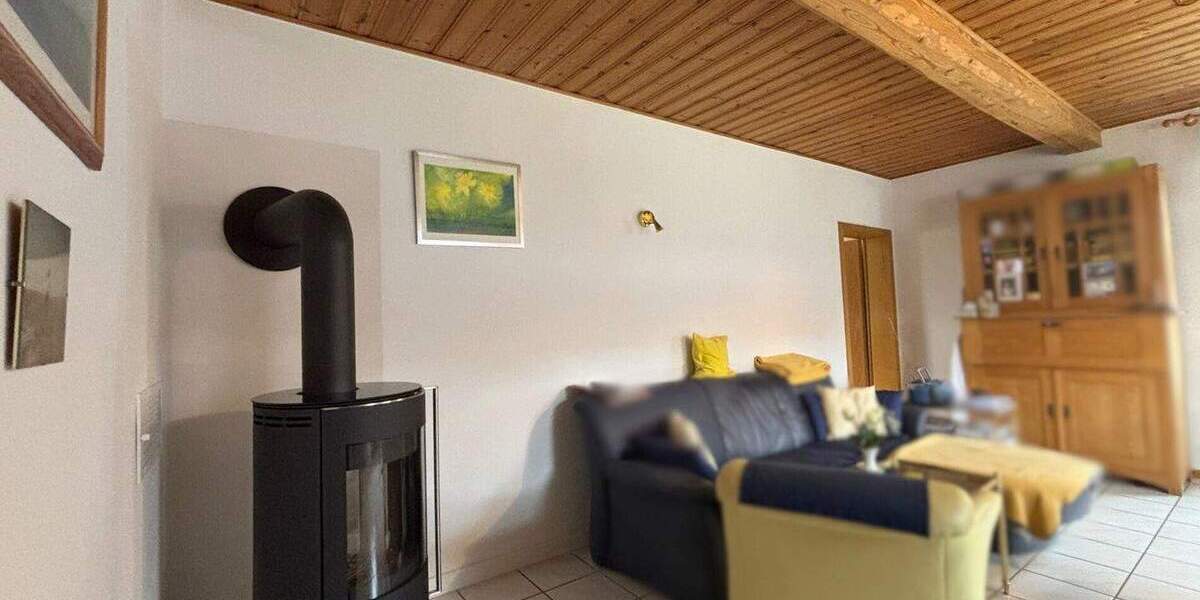 Einfamilienhaus Lahntal / Sterzhausen Sterzhausen - 7 Zimmer, 180 m&sup2;, 439.000&euro; | Angebot:25689226