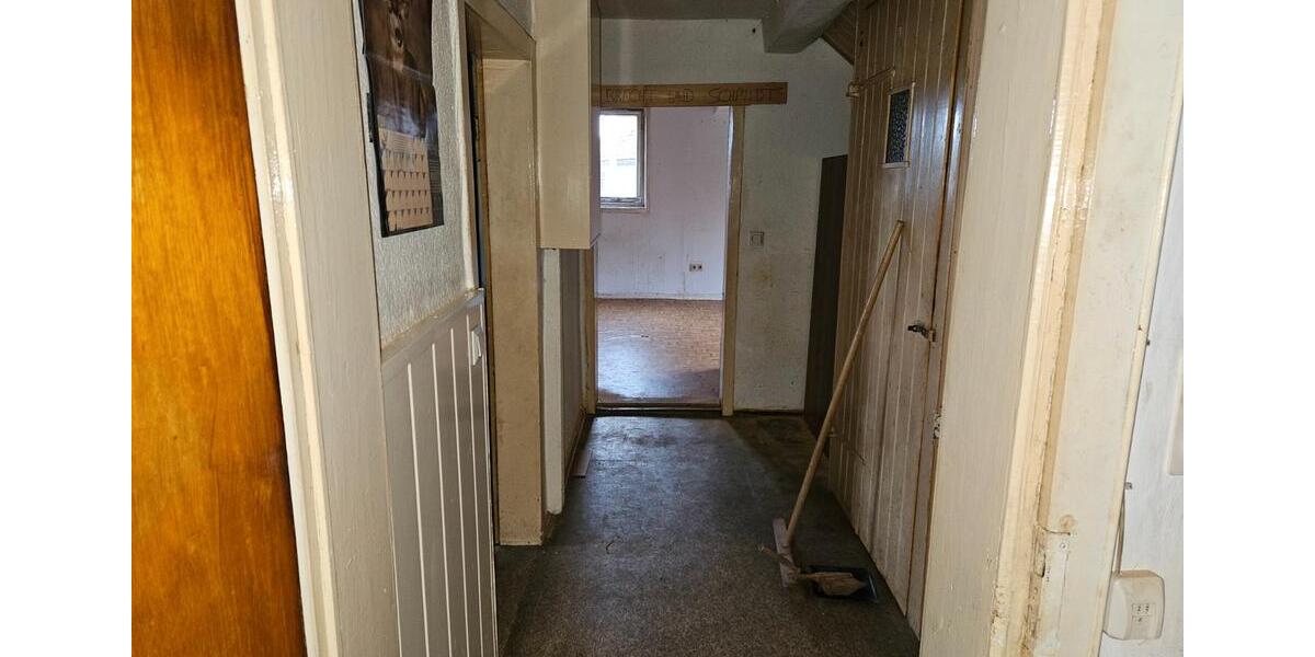 Einfamilienhaus Frankenberg (Eder) - 7 Zimmer, 120 m&sup2;, 21.999&euro; | Angebot:26099651