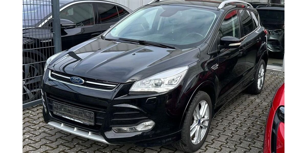 Ford Kuga 146.000 km 11.700 &euro; Marburg 35043