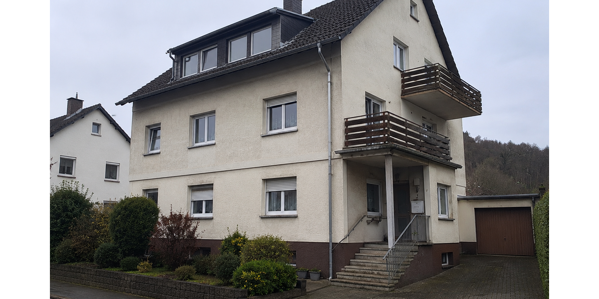 Einfamilienhaus Bad Endbach - 10 Zimmer, 205 m&sup2;, 270.000&euro; | Angebot:26748213