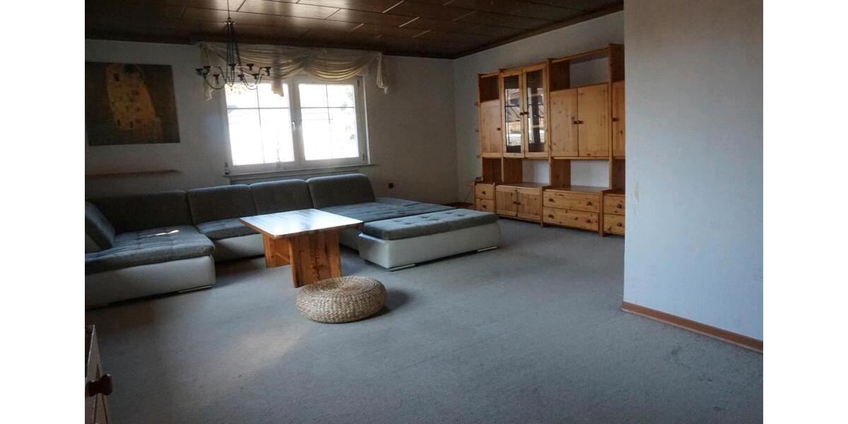 Einfamilienhaus Breidenbach - 7.5 Zimmer, 258 m&sup2;, 250.000&euro; | Angebot:25993048