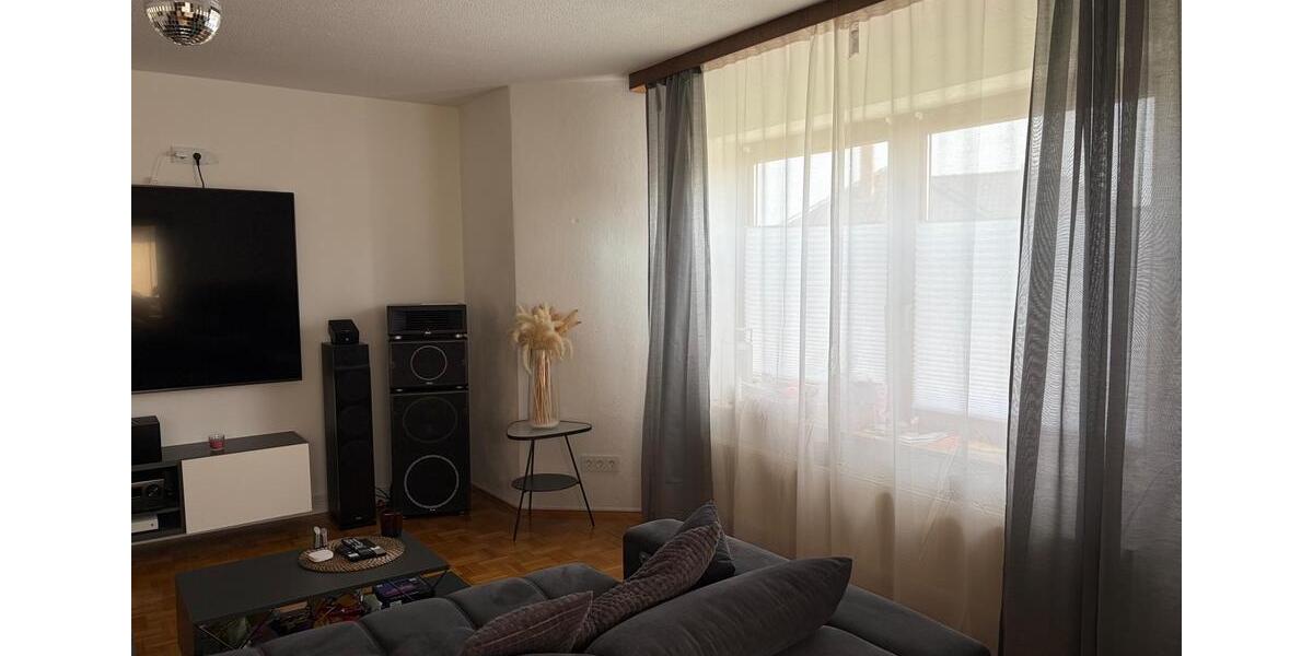 Etagenwohnung Gladenbach - 2 Zimmer, 80 m&sup2;, 650&euro; | Angebot:26293228