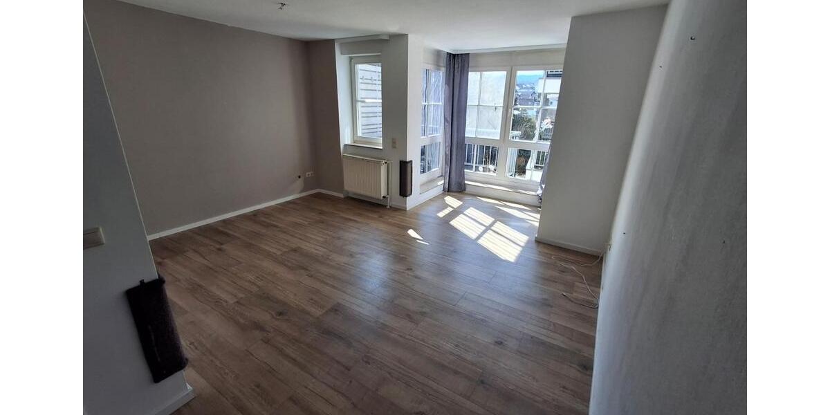 Etagenwohnung Wetter (Hessen) - 2 Zimmer, 65 m&sup2;, 390&euro; | Angebot:25342473