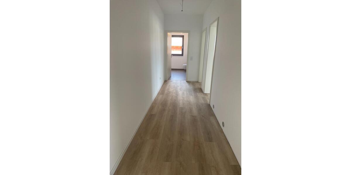 Erdgeschoßwohnung Frankenberg (Eder) - 3 Zimmer, 100 m&sup2;, 1.100&euro; | Angebot:25859886