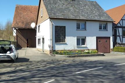 Haus Kirtorf - 6 Zimmer, 110 m&sup2;, 155.000&euro; | Angebot:26020502