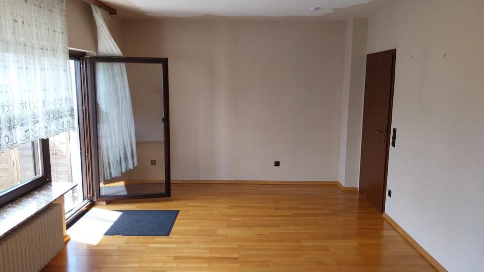 Erdgeschoßwohnung Biebertal - 3 Zimmer, 88 m&sup2;, 930&euro; | Angebot:26444415