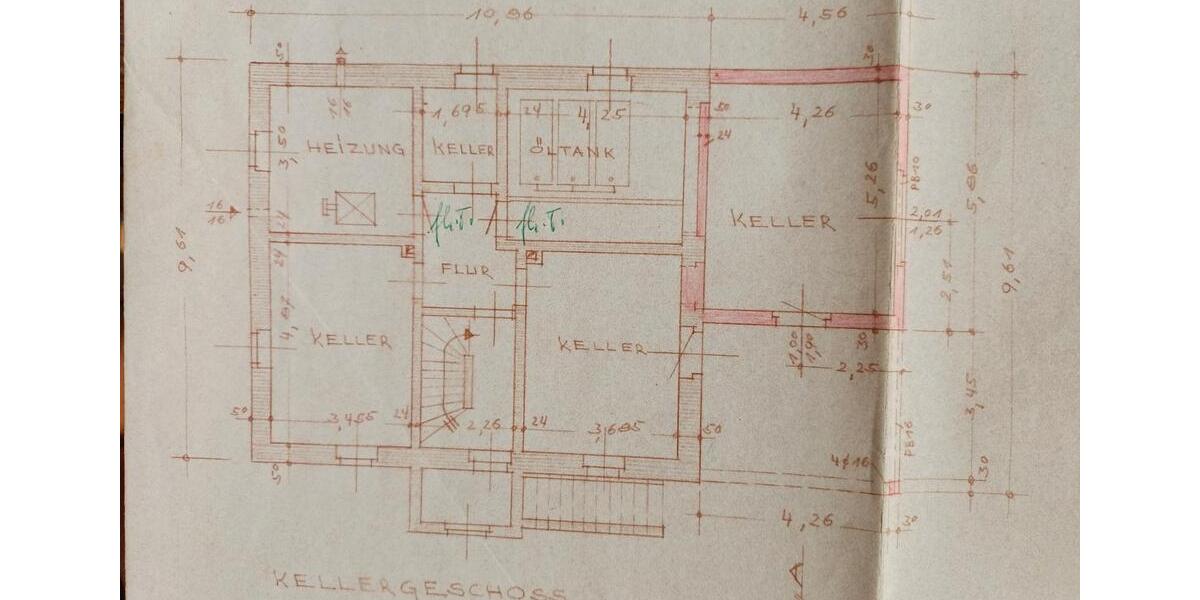 Einfamilienhaus Lahntal - 9 Zimmer, 235 m&sup2;, 360.000&euro; | Angebot:27111658