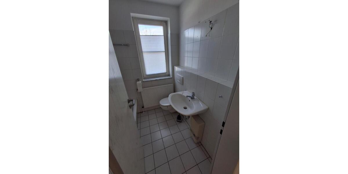 Etagenwohnung Wetter (Hessen) - 2 Zimmer, 65 m&sup2;, 390&euro; | Angebot:25342473