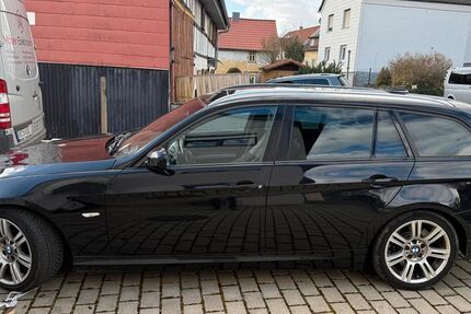 BMW 330 200.000 km 8.999 &euro; Mücke 35325