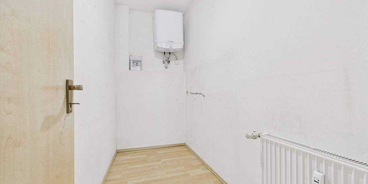 Mehrfamilienhaus, Wohnhaus Lahnau Dorlar - 1 Zimmer, 650.000&euro; | Angebot:25705323