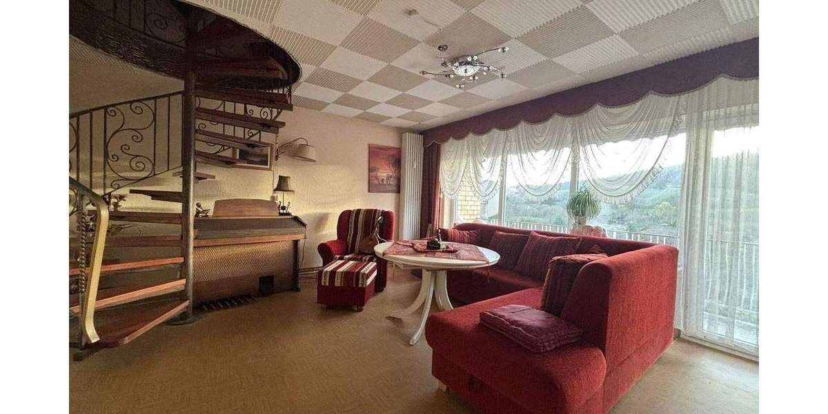 Mehrfamilienhaus, Wohnhaus Gladenbach / Mornshausen Mornshausen - 8 Zimmer, 280 m&sup2;, 299.000&euro; | Angebot:25736624