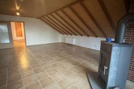 Wohnung Wetter-Mellnau Mellnau - 2 Zimmer, 87 m&sup2;, 650&euro; | Angebot:26865573