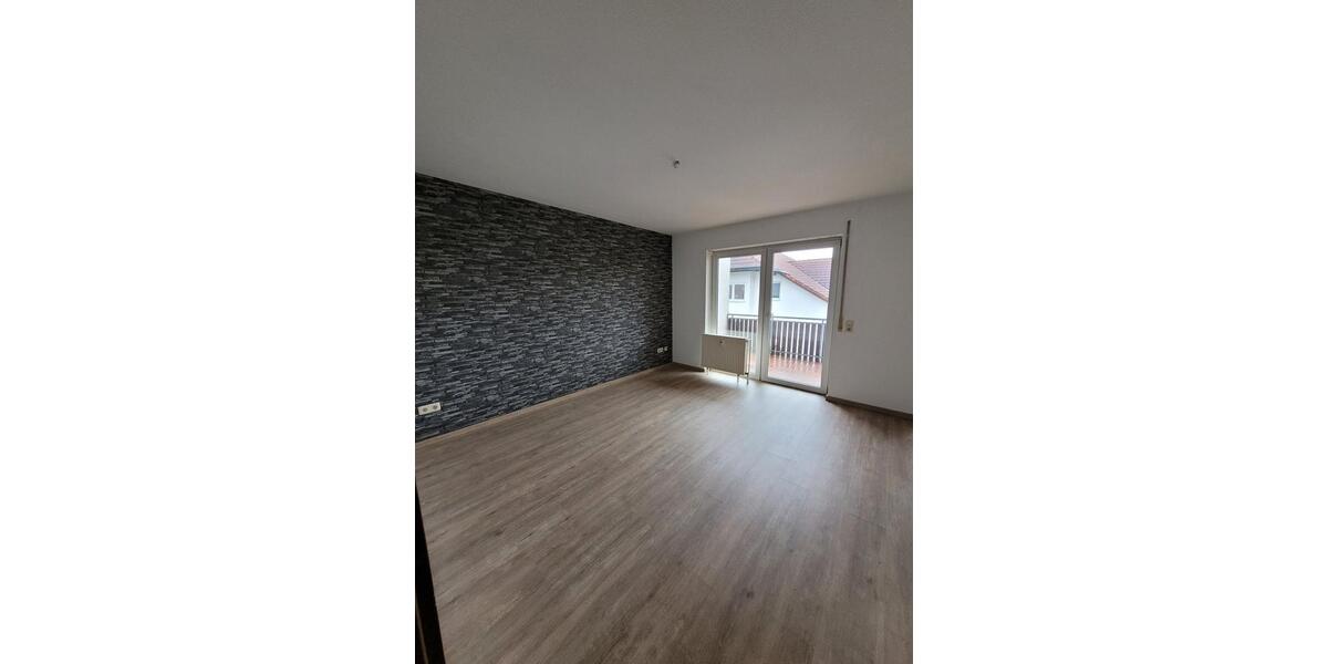 Dachgeschoßwohnung Frankenberg (Eder) - 2 Zimmer, 70 m&sup2;, 550&euro; | Angebot:25887824