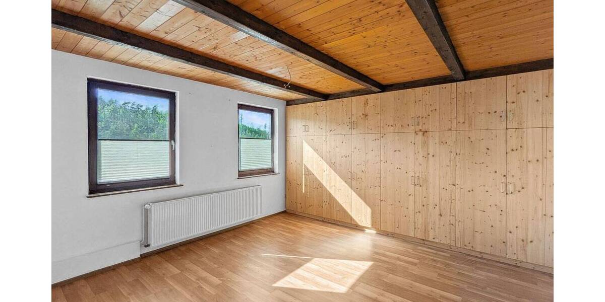 Einfamilienhaus Hatzfeld (Eder) Reddighausen - 7 Zimmer, 203 m&sup2;, 349.000&euro; | Angebot:25663934