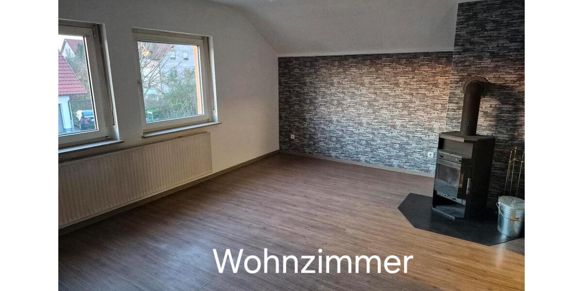 Dachgeschoßwohnung Kirchhain - 3 Zimmer, 80 m&sup2;, 500&euro; | Angebot:26272102
