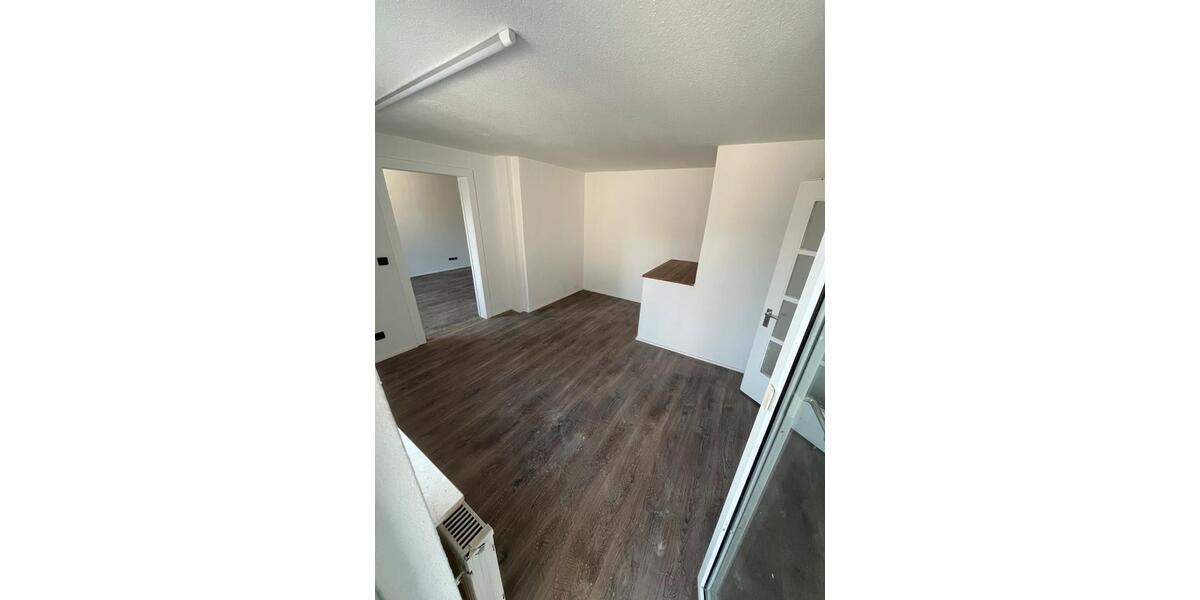 Etagenwohnung Fernwald - 4 Zimmer, 98 m&sup2;, 700&euro; | Angebot:25444857