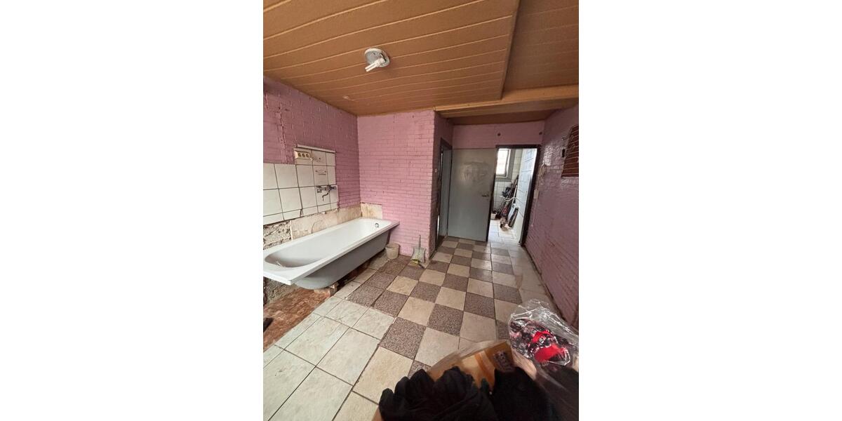 Doppelhaushälfte Rauschenberg - 5 Zimmer, 150 m&sup2;, 55.000&euro; | Angebot:26994055