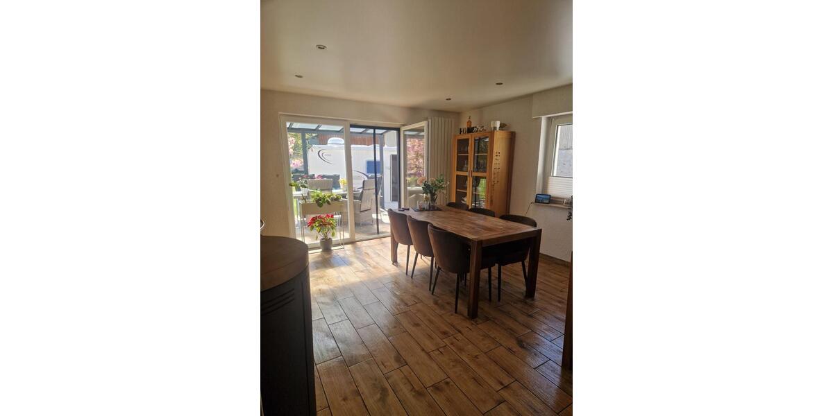 Einfamilienhaus Allendorf (Eder) - 7 Zimmer, 170 m&sup2;, 349.000&euro; | Angebot:26398159