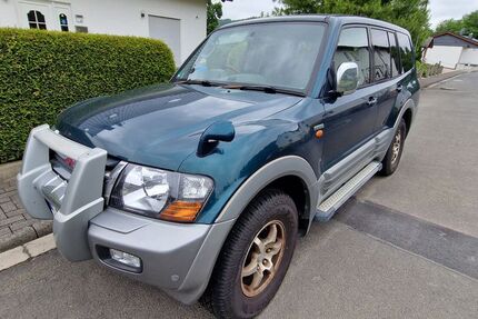 Mitsubishi Pajero 92.000 km 14.999 &euro; Lohra 35102