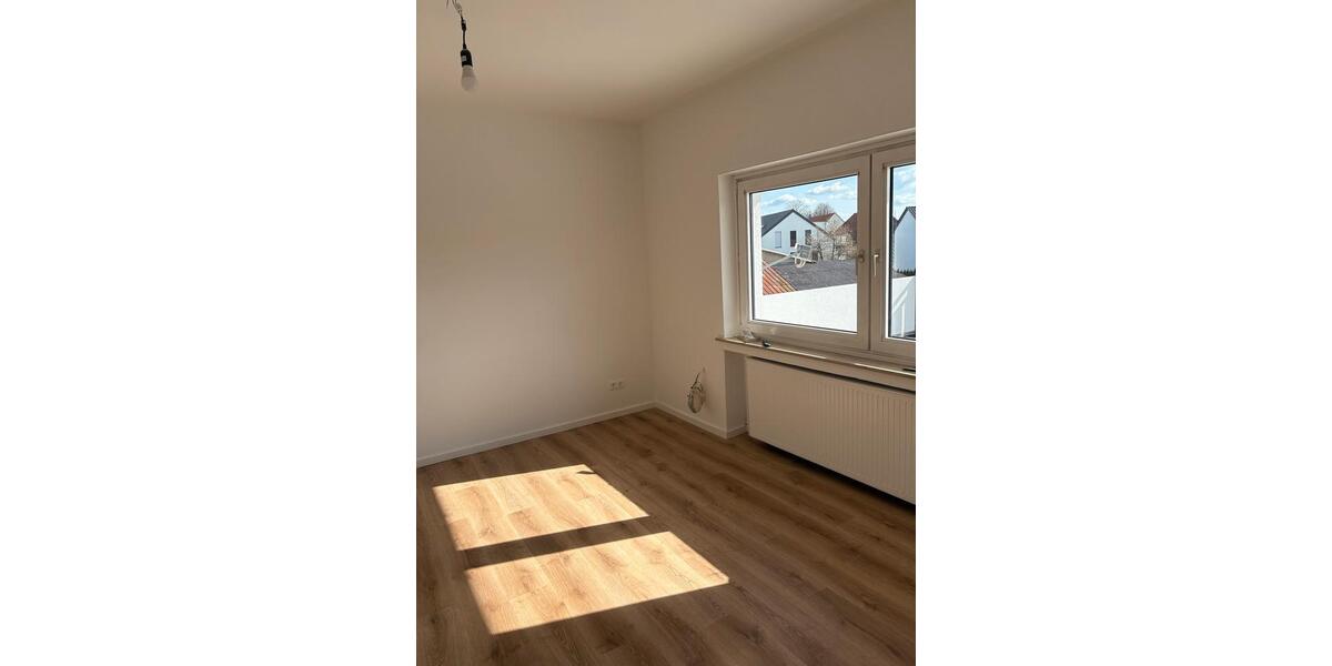 Etagenwohnung Lahntal - 3 Zimmer, 90 m&sup2;, 980&euro; | Angebot:26047264