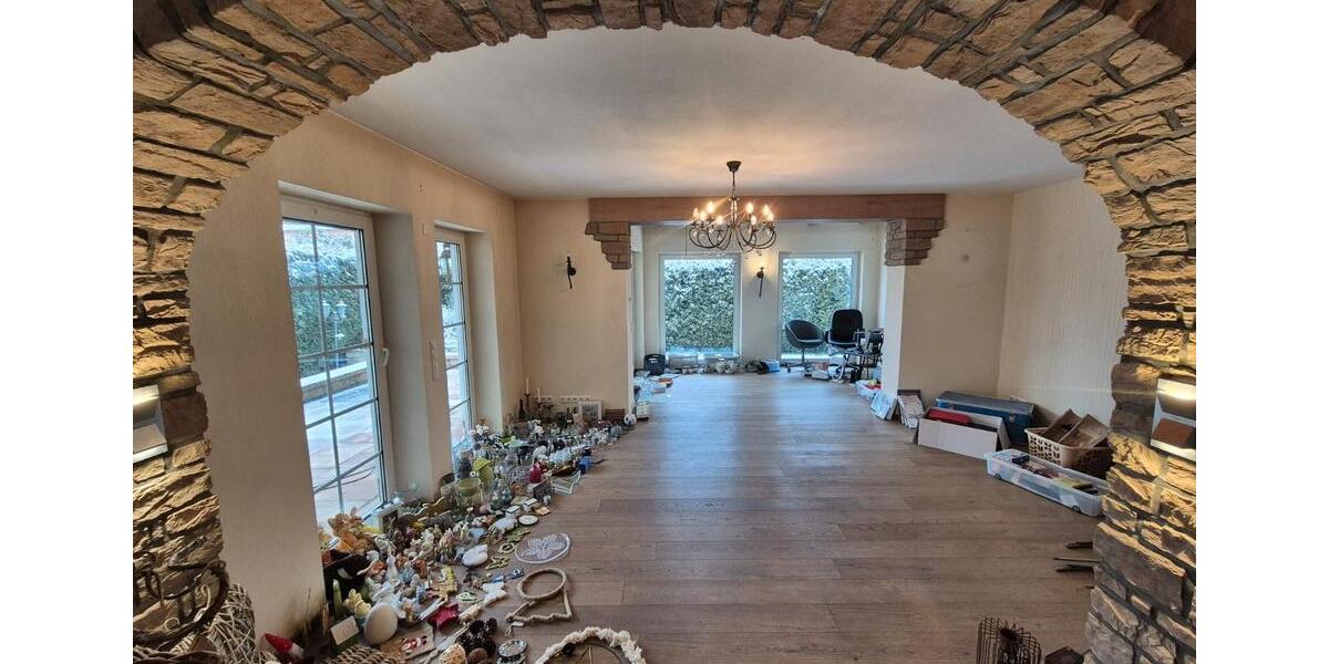 Einfamilienhaus Lahntal - 8 Zimmer, 270 m&sup2;, 538.000&euro; | Angebot:26524072