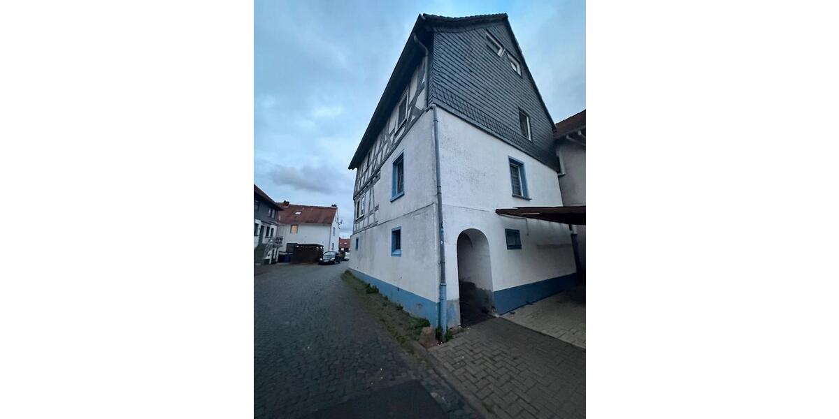 Einfamilienhaus Stadtallendorf - 4 Zimmer, 132 m&sup2;, 950&euro; | Angebot:25423884